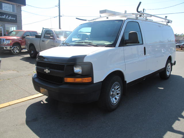 2009 Chev Express 1500  AWD Fully Outfitted