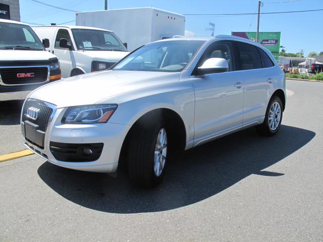 2011 Audi Q5 Local Only 72,000K SOLD