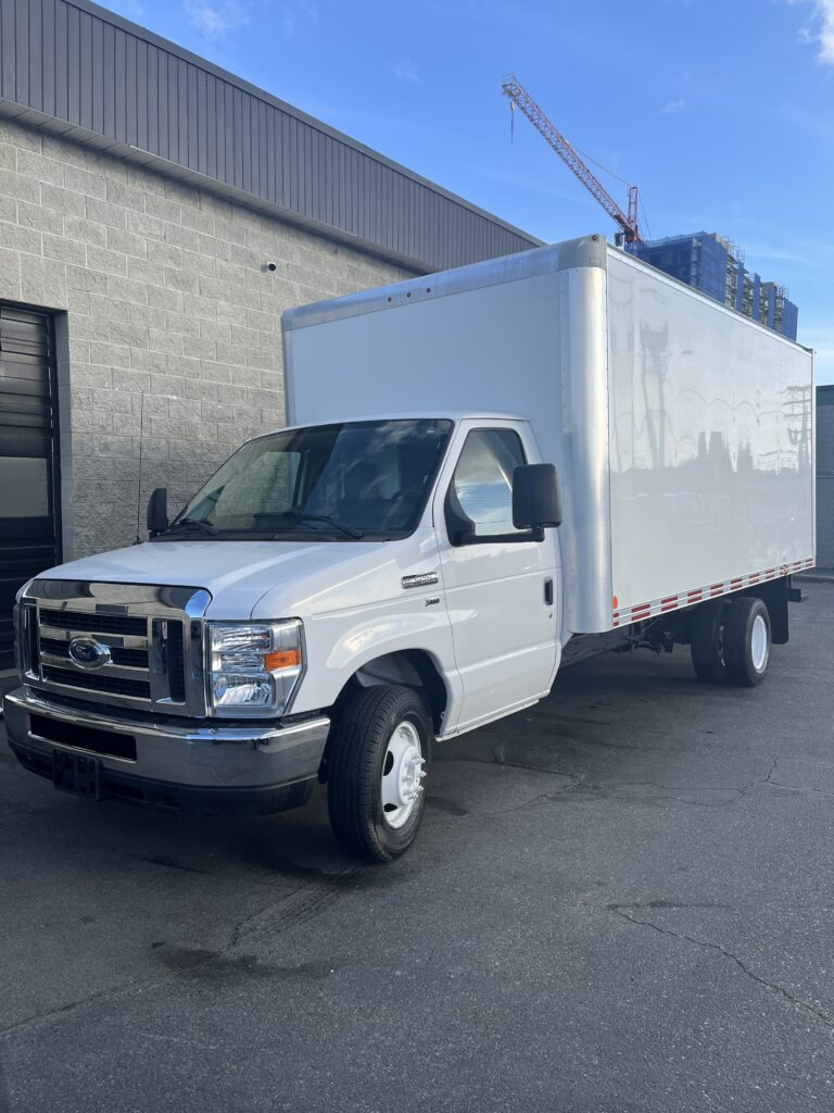 2019 Ford E450 Super Duty |Only 51,000K