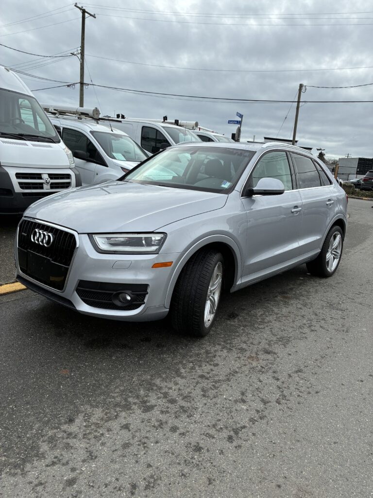 2015 Audi Q 3 Only 67,000K