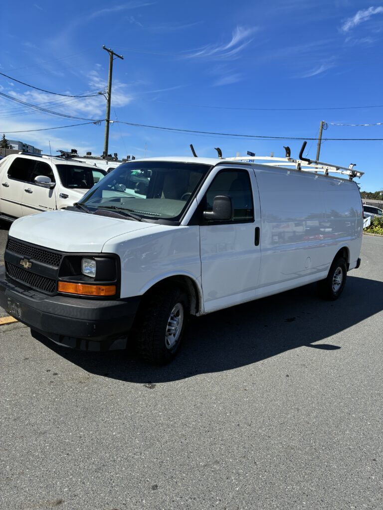 2017 GMC Savanna Extended