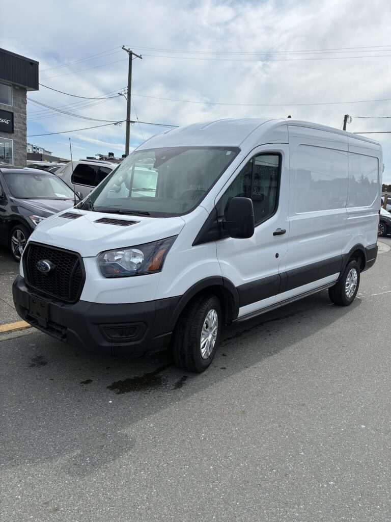 2023 Ford Transit 250 Medium Roof