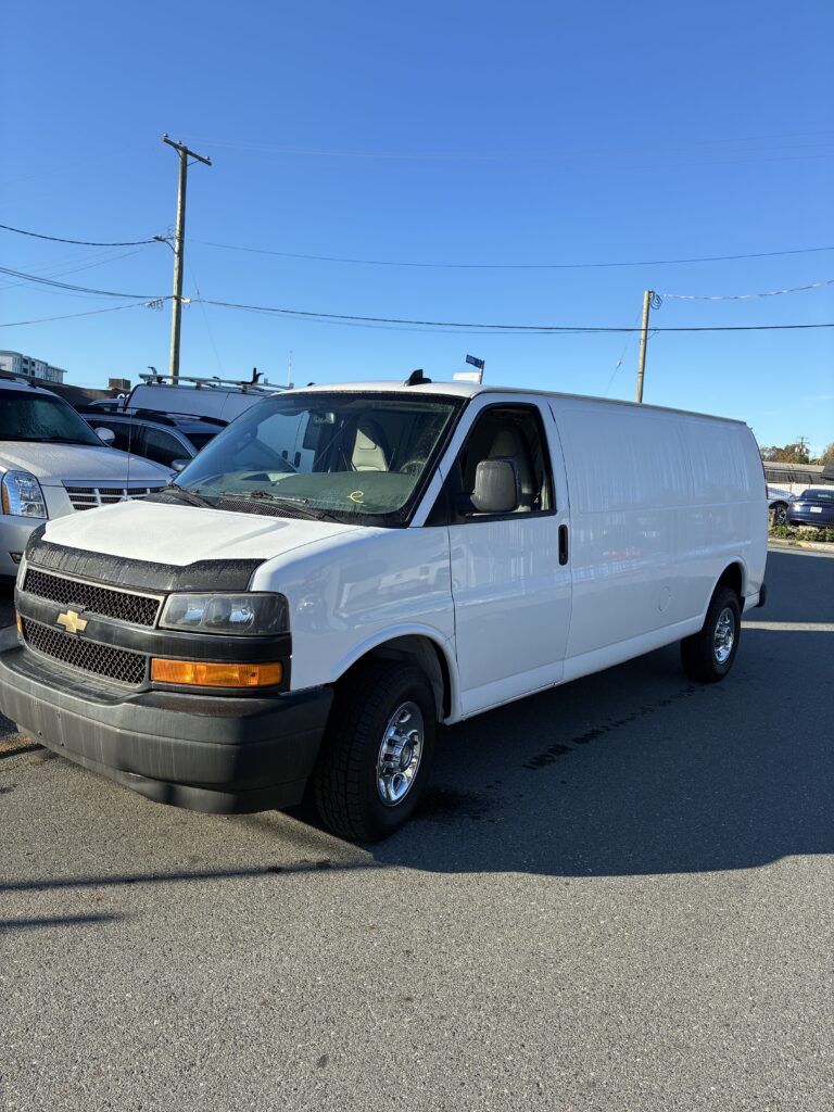 2020 Chev Express Extended